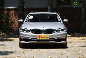 2018款宝马5系2.0T自动530Li尊享型豪华套装