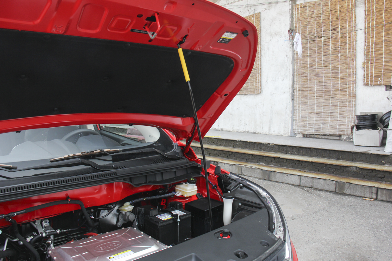 2018款比亚迪元EV360 智联炫酷型