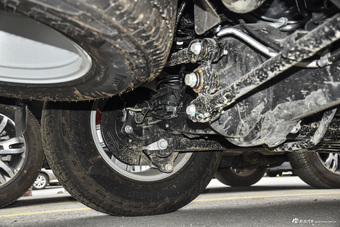 2016款撼路者2.0T自动四驱菁英版汽油