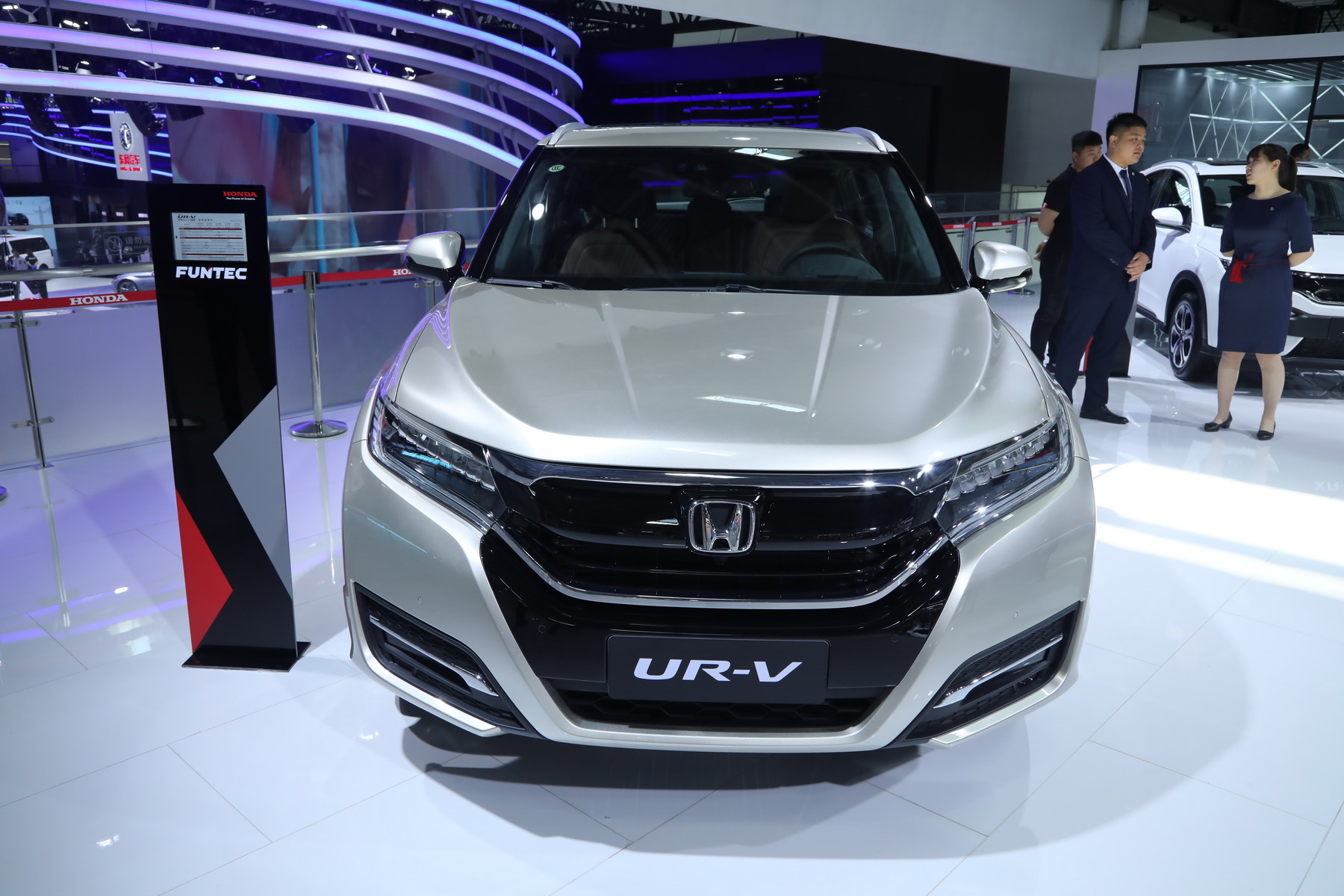 UR-V