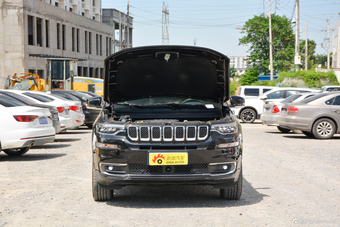 2018款大指挥官2.0T自动四驱智享版图片