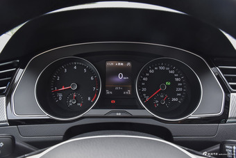 2017款蔚揽2.0T自动四驱拓行版380TSI