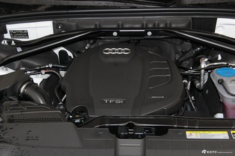2017款奥迪Q5 2.0T自动40TFSI舒适型