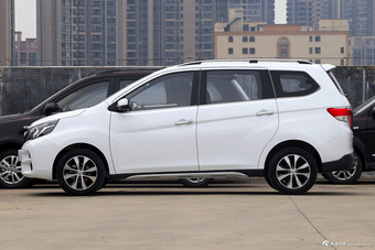 2017款启辰M50V 1.6L自动XV尊享版