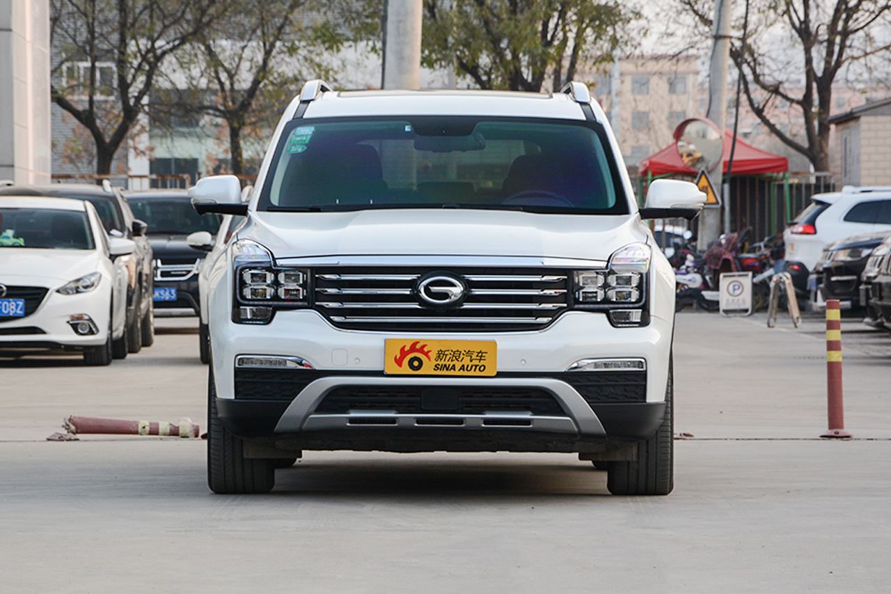 2017款传祺GS8 2.0T自动两驱豪华智联版320T