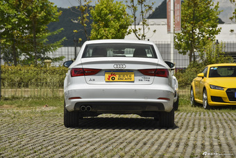 2016款奥迪A3 1.4T自动Limousine 35TFSI风尚型