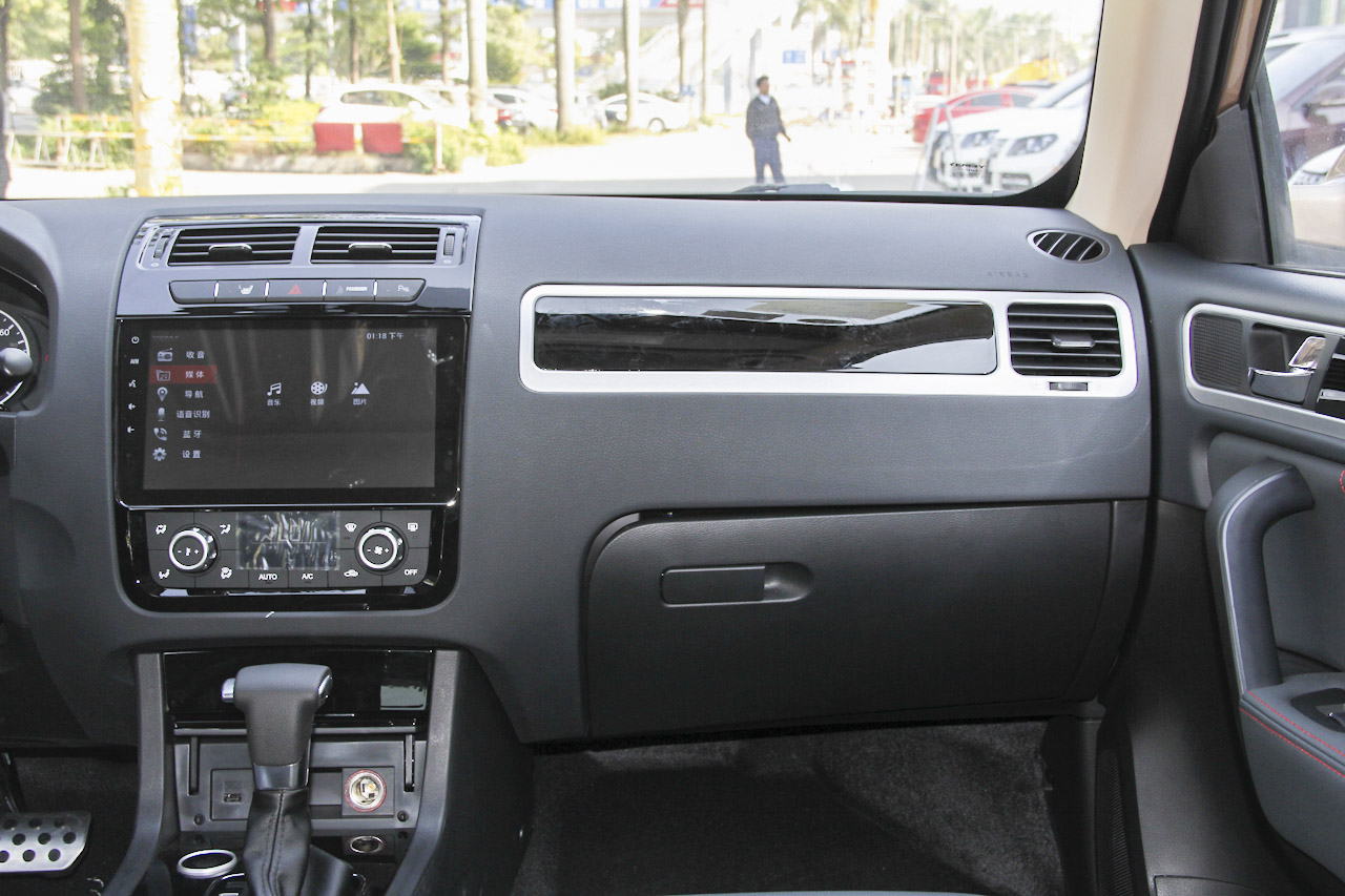 2016款野马T70升级版1.8T CVT旗舰型