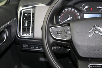  2017款雪铁龙C6改款1.8T自动豪华型380THP