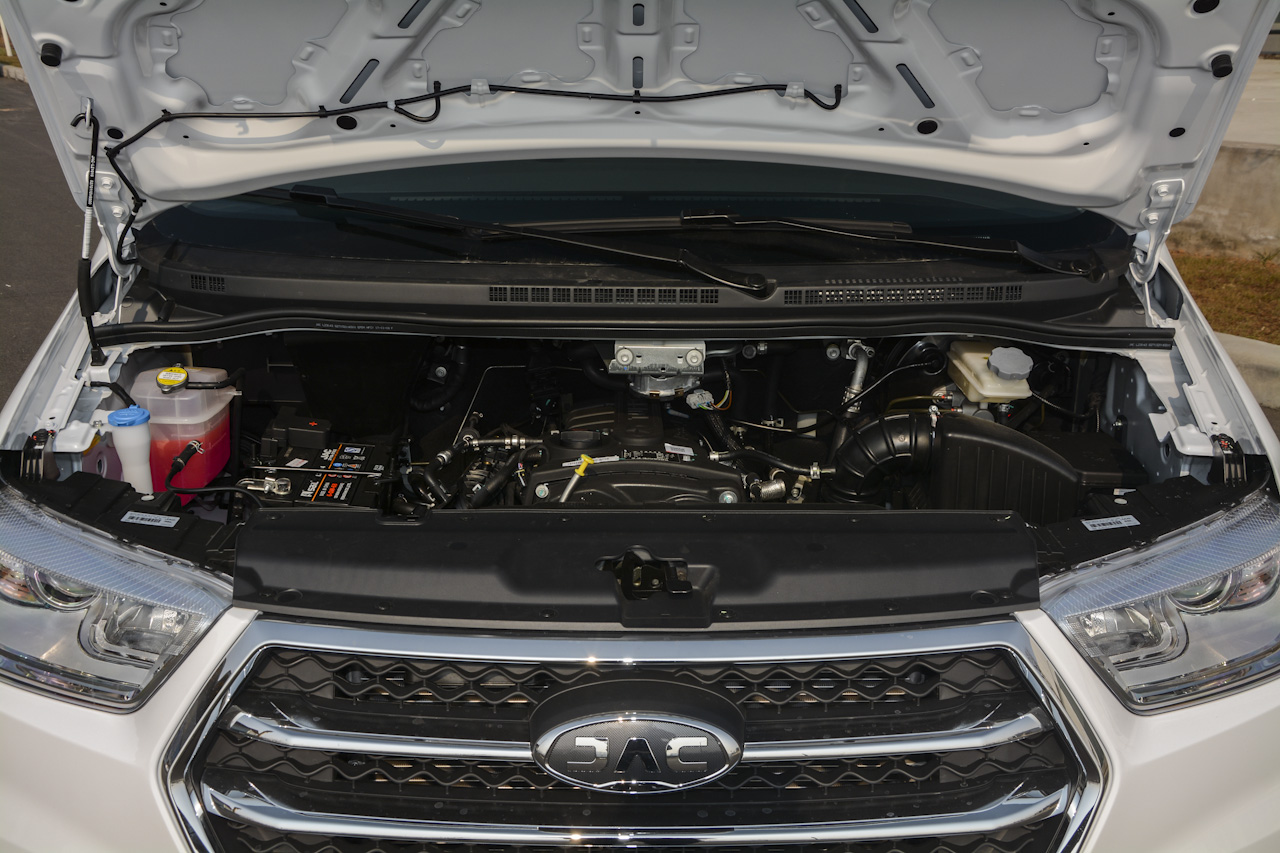 2017款瑞风M4 2.0T手动舒适型图片