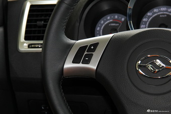 2017款黄海N1S加长型 2.8T手动柴油两驱运动版JE493ZLQ4CB