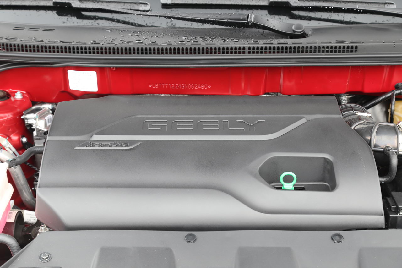 2017款吉利帝豪1.3T自动RS两厢百万款向上版