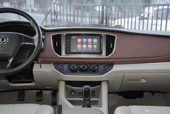 2018款菱智M5 1.6L手动7座豪华型