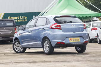 2015款风云2 1.5L手动新锐版 活力蓝