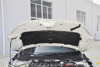 2016款思域1.5T自动220TURBO尊耀版