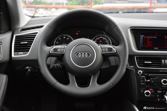 2017款奥迪Q5 Plus 2.0T自动40TFSI技术型