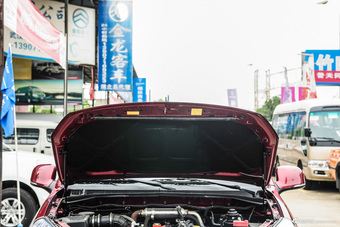 2016款 拓陆者 2.8T E5 柴油两驱舒适版ISF2.8