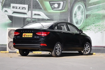 2018款北汽绅宝D50 1.5L手动尊贵智驾版