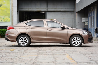 2017款中华H3 1.5L自动精英型