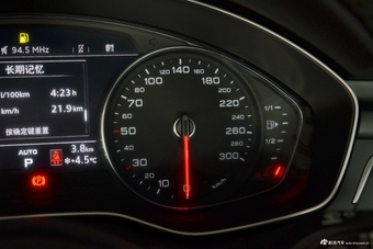 2017款奥迪A5 2.0T自动Sportback 40 TFSI时尚型