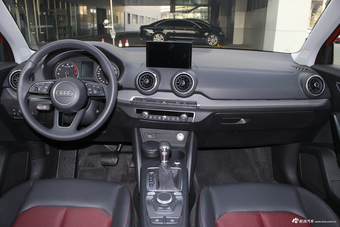 2018款奥迪Q2L 时尚动感型35TFSI