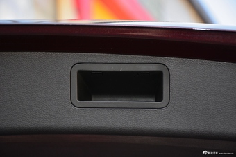 2017款宝骏560 1.5T DCT旗舰型7座