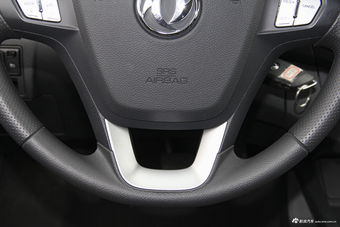 2017款风神AX3领先版1.5L手动尚酷型