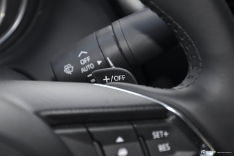 2018款阿特兹2.5L自动蓝天至尊版