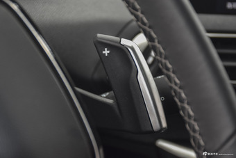 2017款标致4008 1.8T自动380THP豪华版