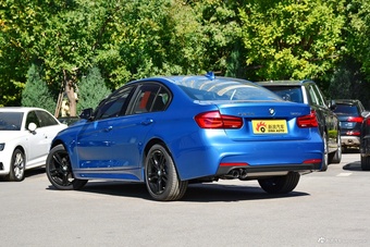 2019款宝马3系2.0T自动运动曜夜版320i M