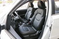 2018款奔腾X40网红版 1.6L手动互联智酷型