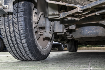 2014款荣威W5 1.8T自动四驱豪域特装版