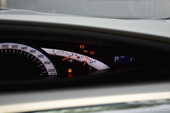 2012款普瑞维亚2.4L自动豪华版7座