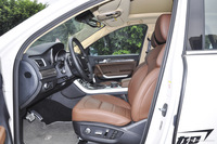 2015款哈弗H8 2.0T自动两驱精英型