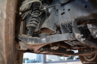 2017款纳瓦拉2.5L手动两驱旗舰版QR25