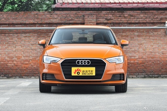 2018款奥迪A3 30周年型1.4T自动Sportback 35 TFSI进取型