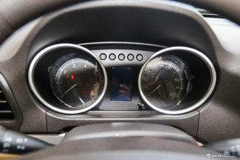 2015款启腾EX80 1.5L手动舒适型