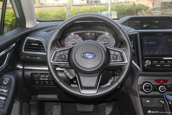 2018款斯巴鲁XV 2.0L自动全驱豪华版