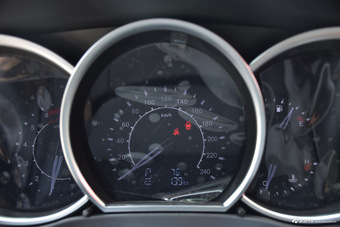 2015款众泰Z500 1.5T 自动豪华型 慕尼黑