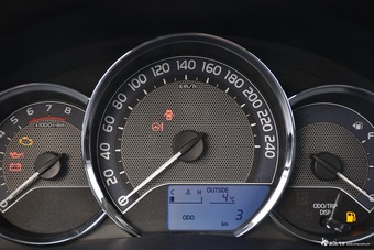 2017款雷凌1.2T G手动精英版