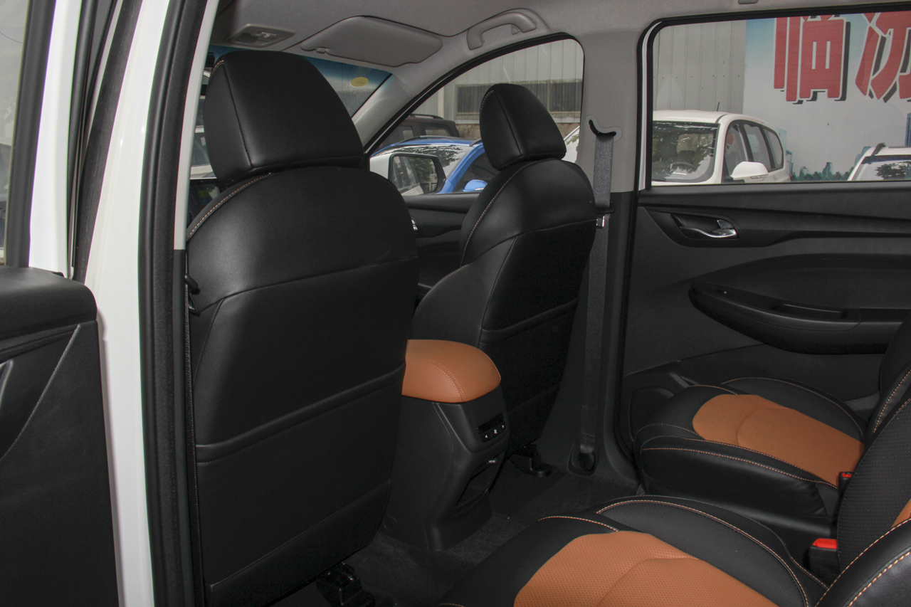 2018款五菱宏光S3 1.5L手动舒适型