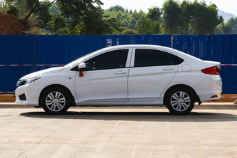 2015款锋范 1.5LCVT舒适版