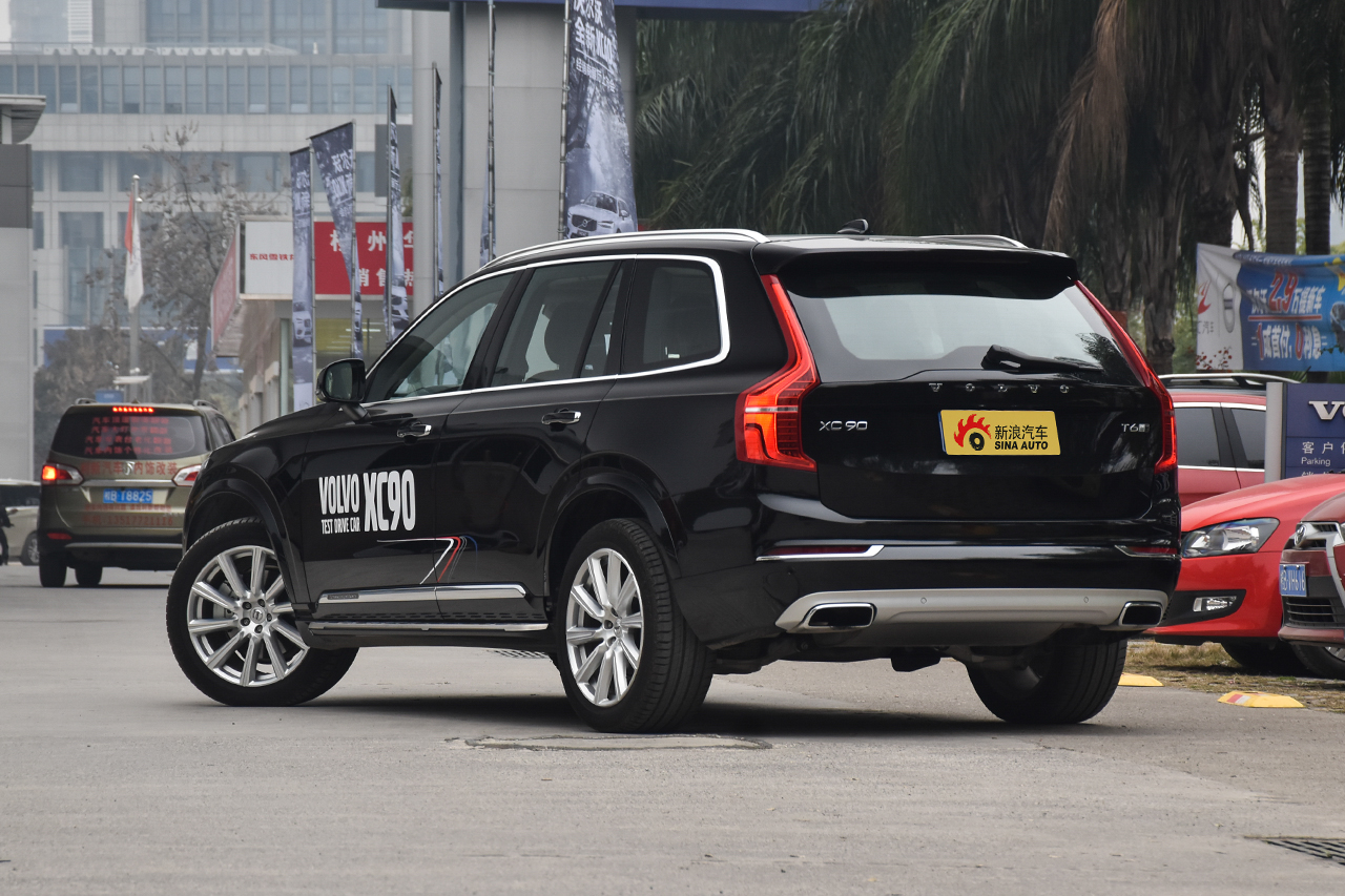2018款沃尔沃XC90升级版 2.0T自动 T6智尊版