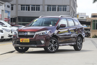 2018款启辰T70 2.0L自动睿享版