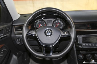 2016款宝来1.6L自动豪华型