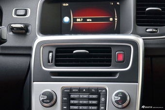 2018款沃尔沃S60L 2.0T自动T4智驭进取版