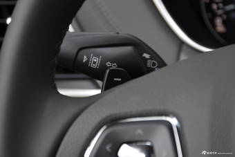 2018款林肯MKC 2.0T自动四驱尊雅版