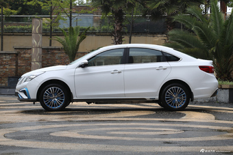 2019款风行S50 EV 旗舰型