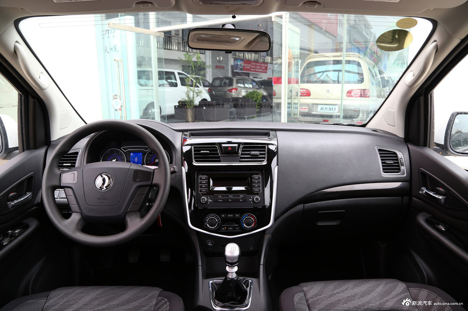 2018款风行F600L 2.0L手动舒适型
