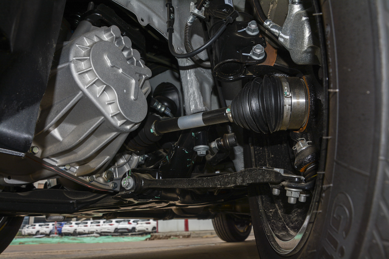 2018款瑞虎3 1.6L手动百万全球版