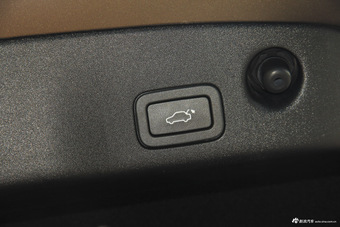 2015款捷豹XJL 3.0L自动SC两驱尊享商务版